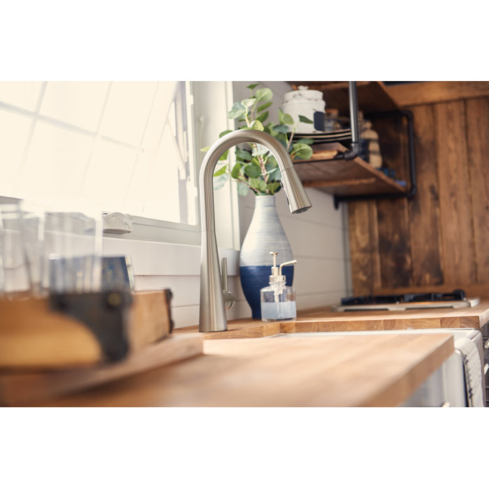 7864SRS,BL Moen Sleek Pull Down Single Handle Kitchen Faucet with Power